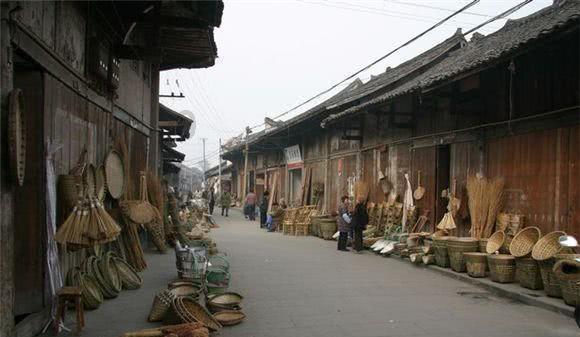 莫吉：国米表现非常好目前获51分，尤文比他们还多1分