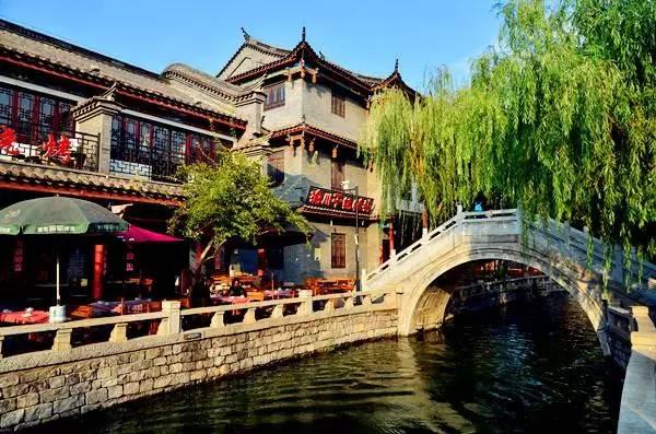 是选择一份更好的工作,还是男朋友?-智能问答网页,专业解答您的问题